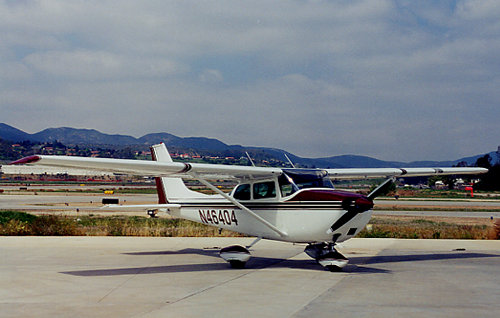 Photo of Cessna 172 N46404 Exterior