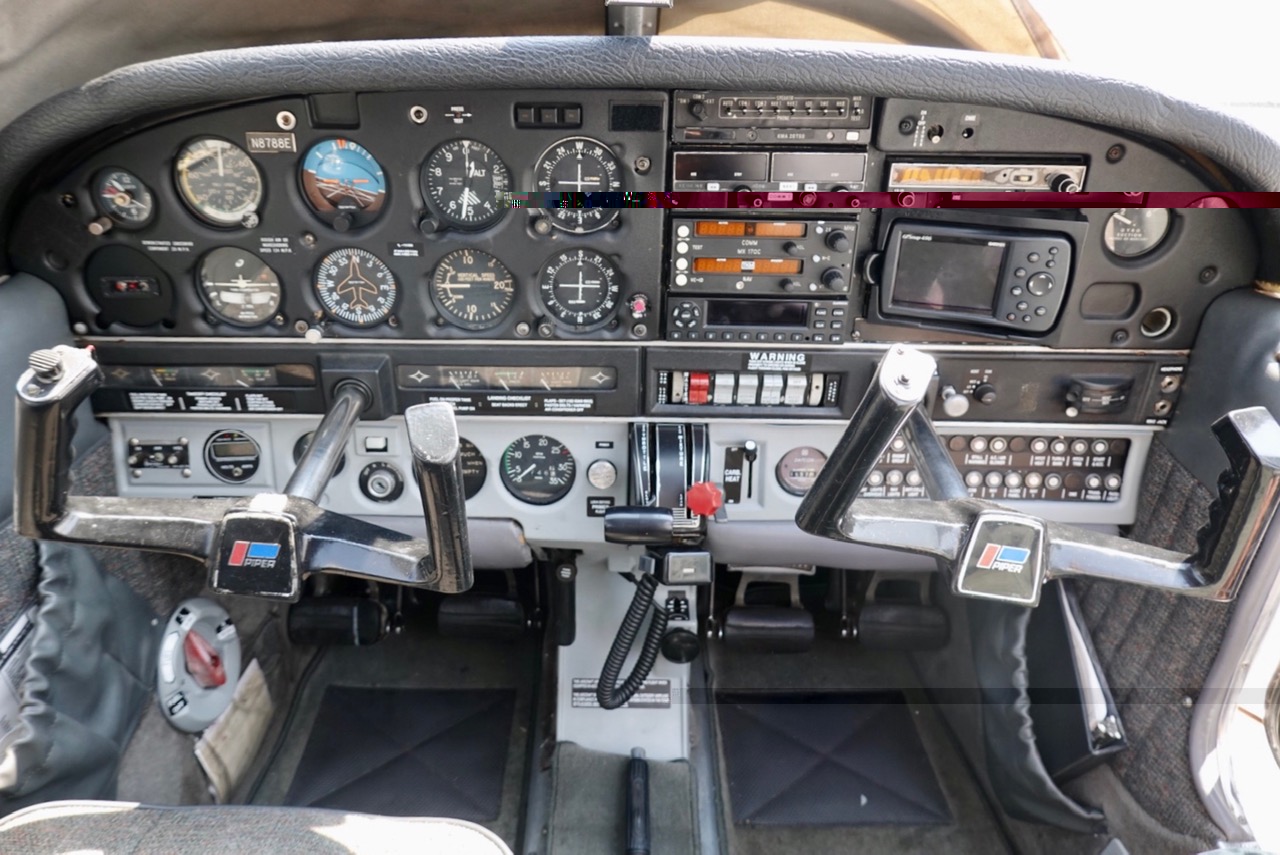 Photo of Piper Archer II N8788E Panel